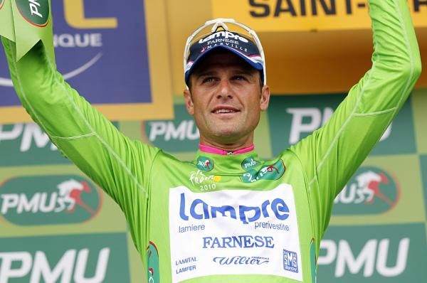 Petacchi now leads the points classification by two over Hushovd.