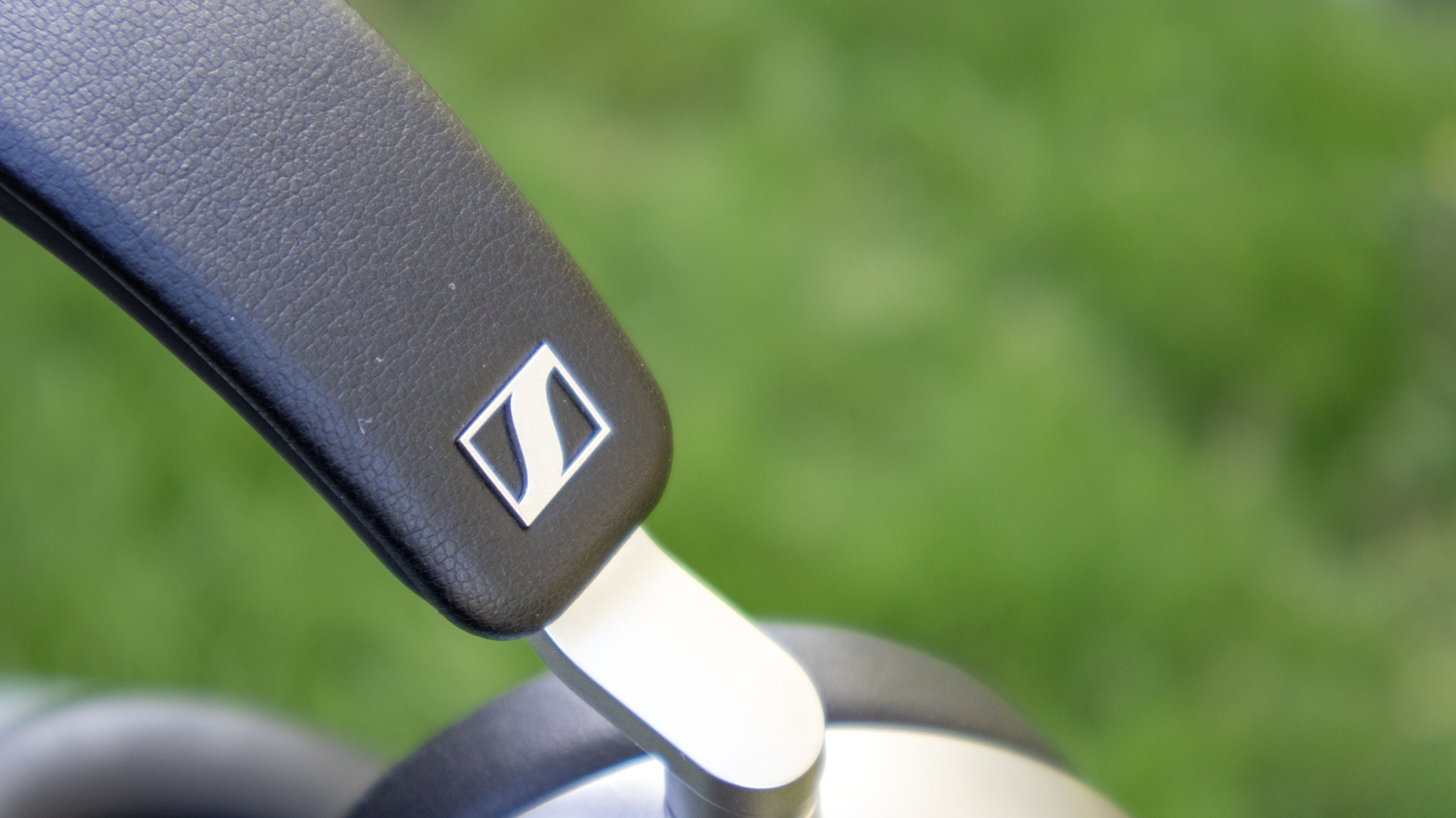 Sennheiser HDB 630