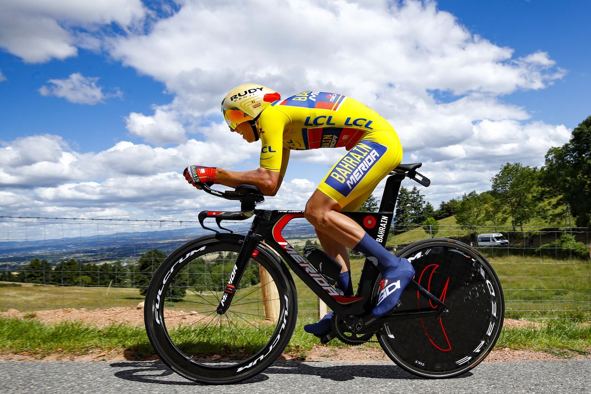 Dylan Teuns (Bahrain-Merida) lost the yellow jersey in the time trial