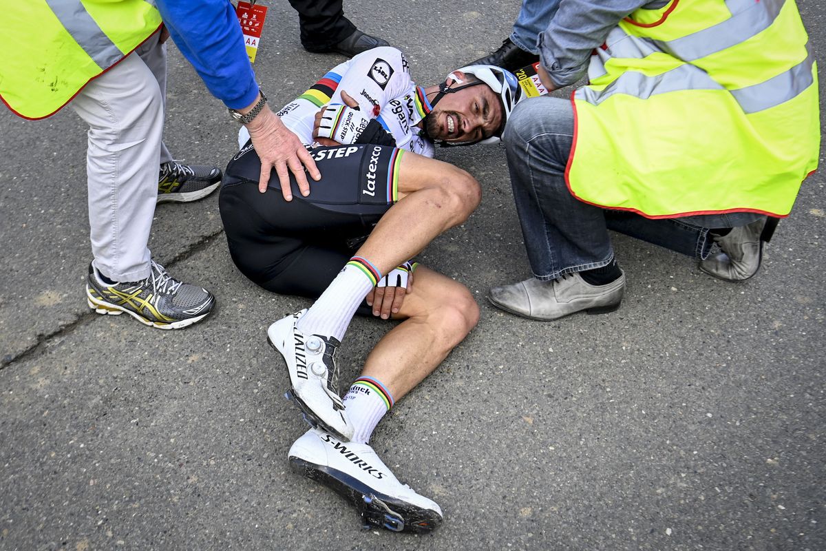 Julian Alaphilippe suffers broken hand in Tour of Flanders crash ...