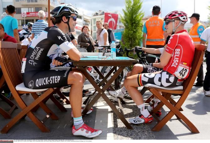 Hatching a plan? Gert Dockx (Lotto Belisol) and Gert Steegmans (Omega Pharma-Quick Step) talking pre-race