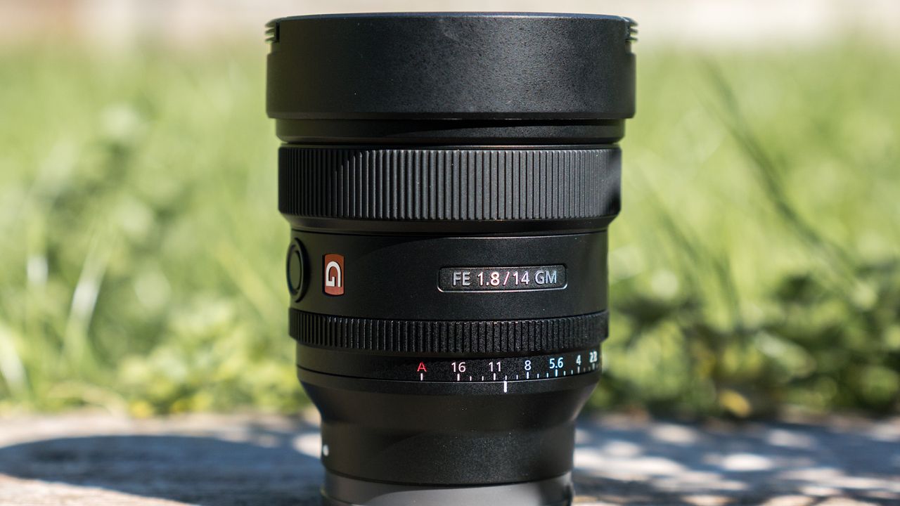 Sony FE 14mm f/1.8 GM lens
