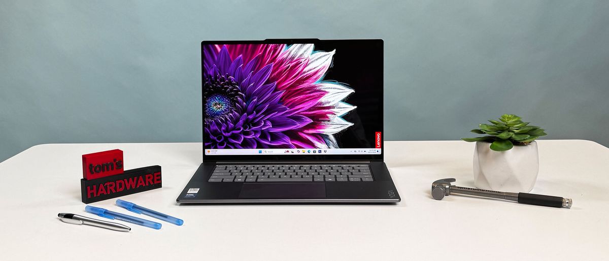 Lenovo Yoga Slim 7i Aura Edition
