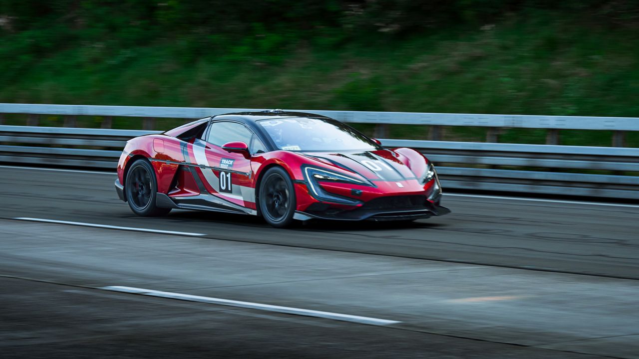 BYD just set a new electric car speed record of over 290 mph