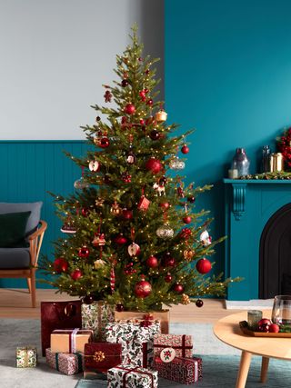Christmas tree decorating ideas: John Lewis Christmas tree