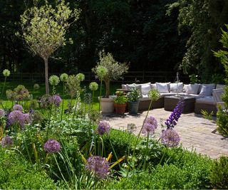 Patio garden seating