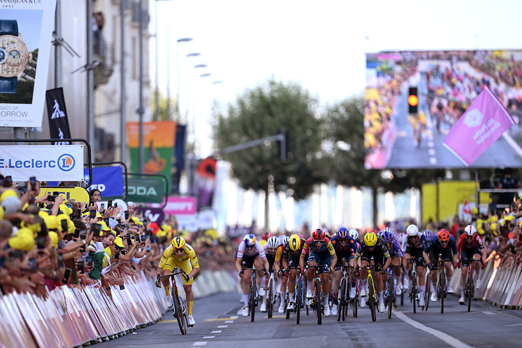 GENEVA, SWITZERLAND - AUGUST 02: Lorena Wiebes of Netherlands and Team SD Worx - Protime - Yellow leader jersey sprints at finish line to win during the 5th Tour de France Femmes 2026, Stage 2 a 147.9km stage from Aigle to Geneva / #UCIWWT / on August 02, 2026 in Geneva, Switzerland. (Photo by Alex Broadway/Getty Images)