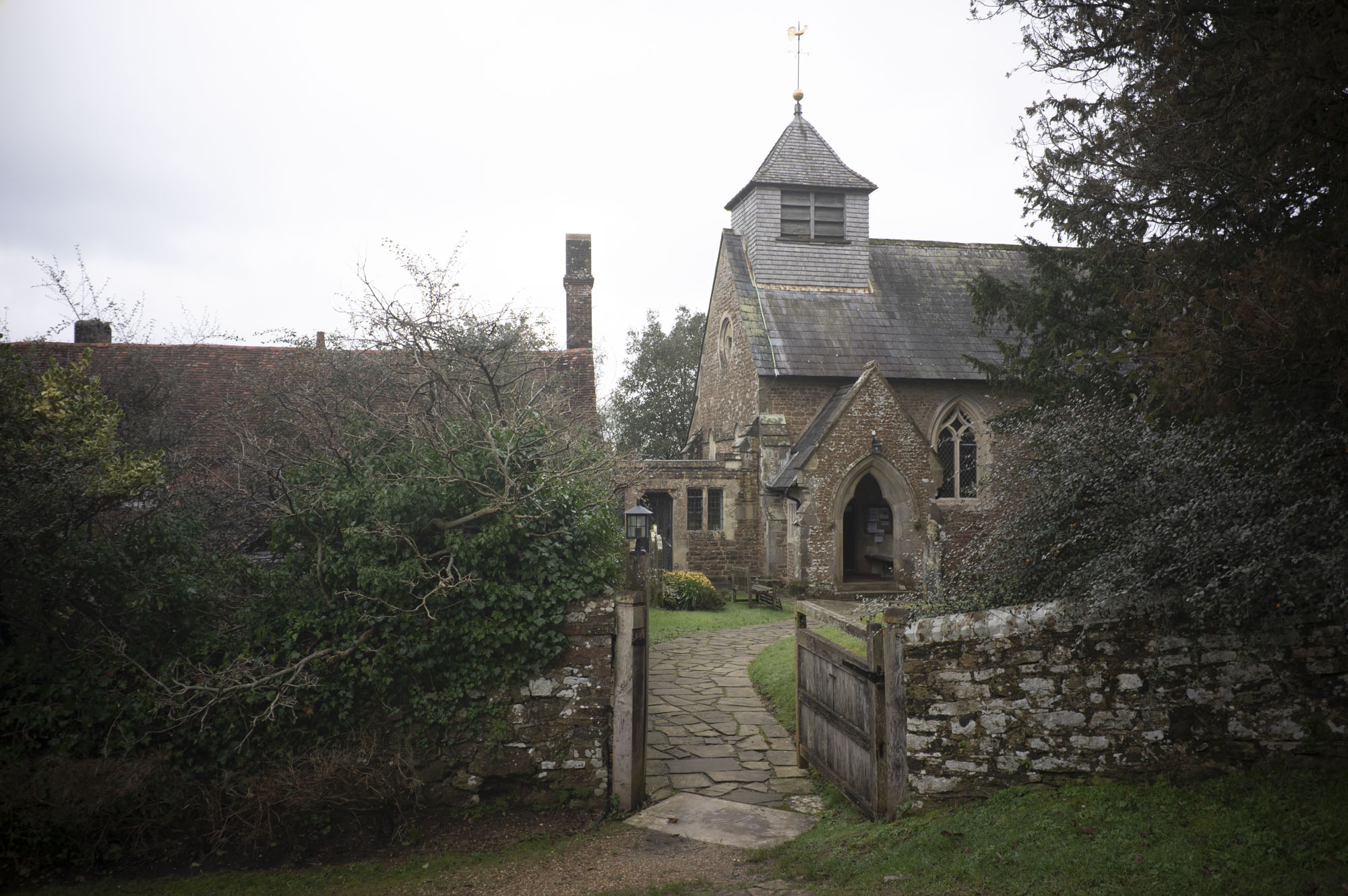 Viltrox AF 28mm F4.5 image gallery: an old church in the UK