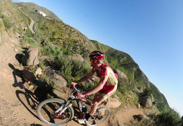 Sweet, sweet singletrack on top of the course.