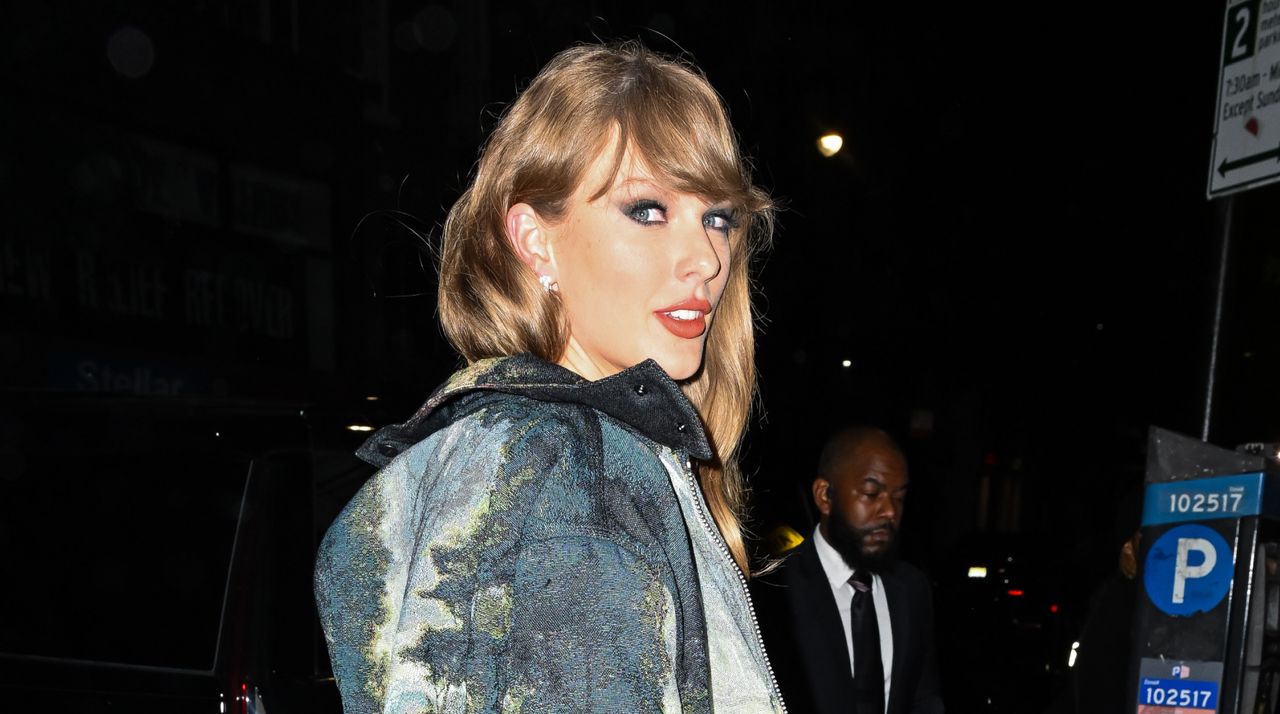 Taylor Swift arrives to Electric Lady Studios on September 12, 2024 in New York City.