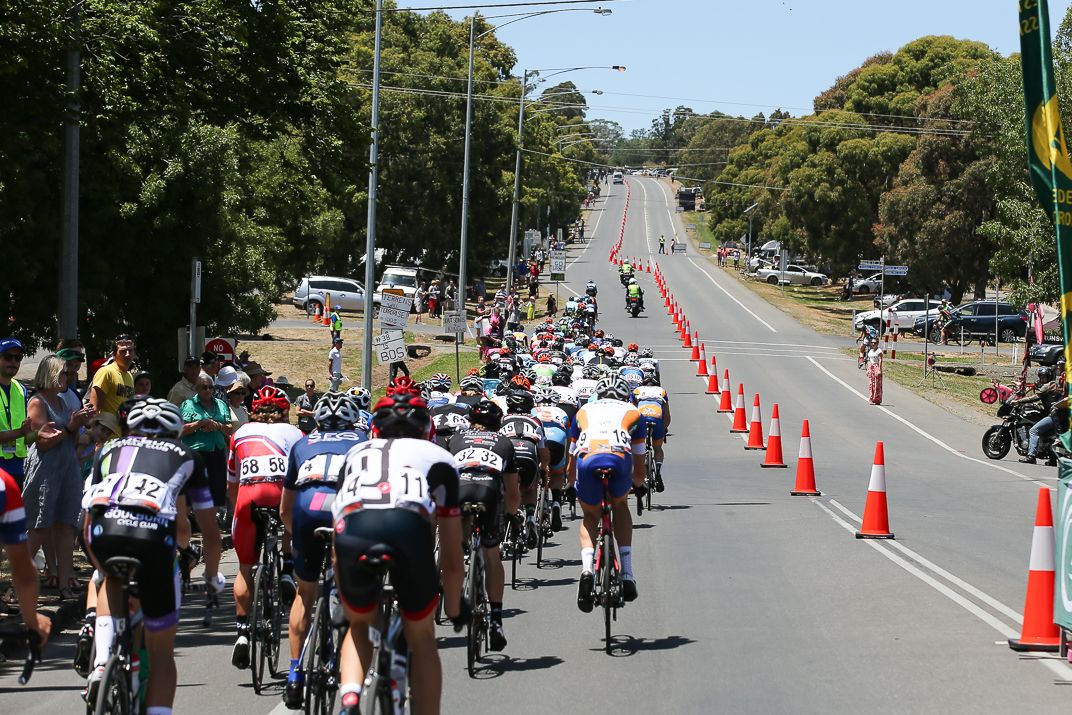 Starting up the Midland Highway climb