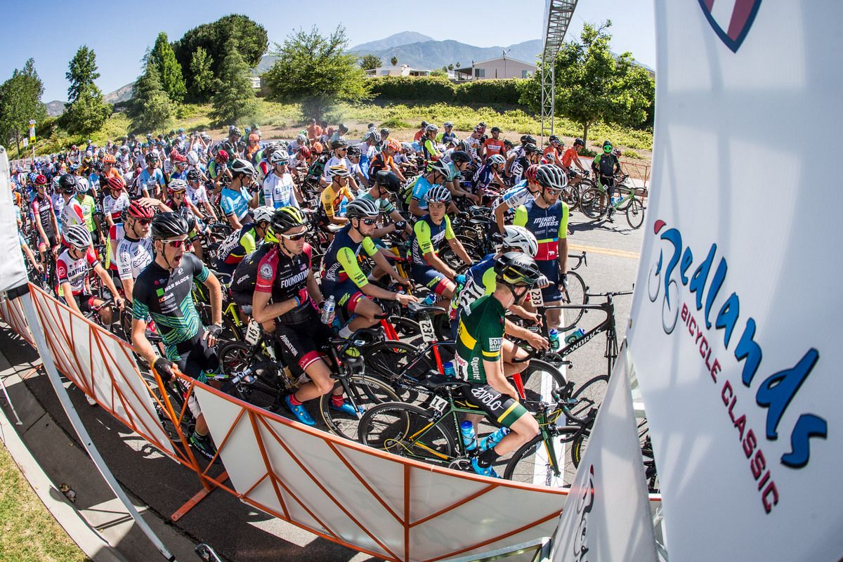 The men take to the start line