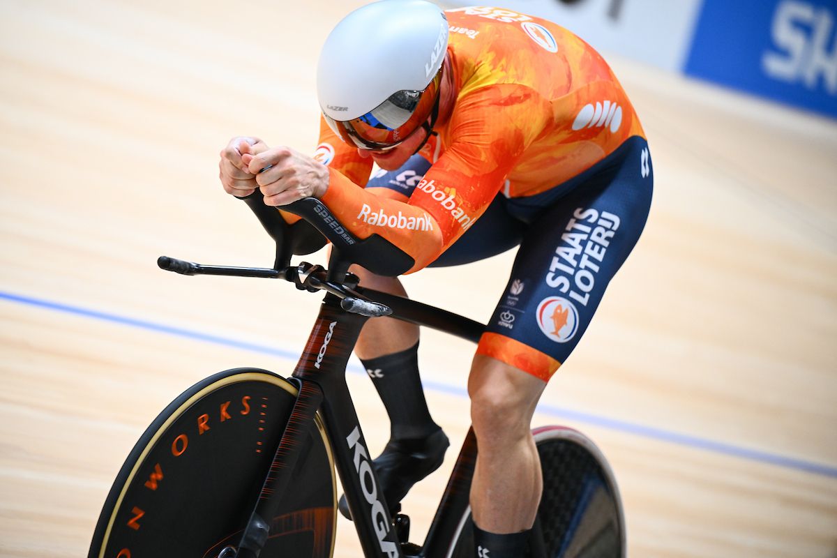 Jeffrey Hoogland (Netherlands) riding towards a gold medal in the men's one kilometre time trial