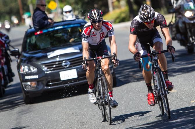 Antoine Duchesne (Bontrager) and Jason McCartney (Bissell) try to stay away from the main field.