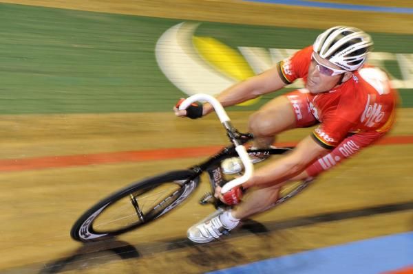 The Saturday night racing was fast all the way