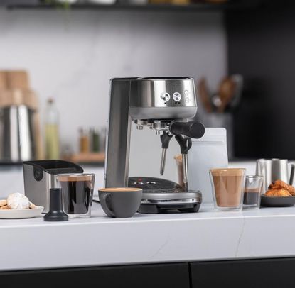 Sage Bambino review: a compact coffee machine for quality espresso ...