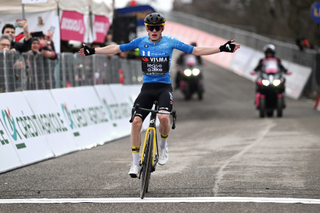 Jonas vingegaard wins stage 6 of Tirreno-Adriatico