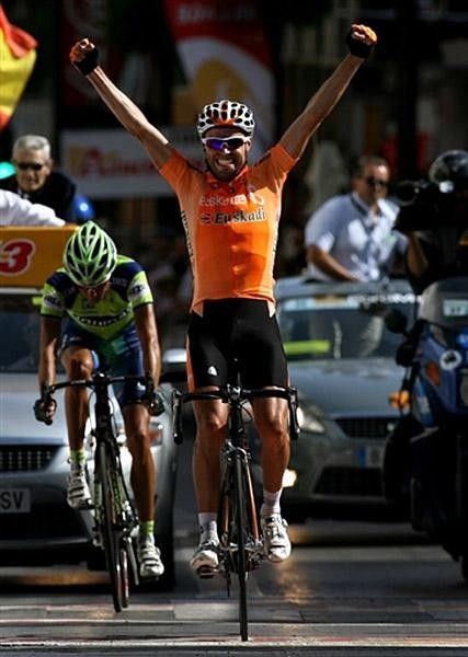 Sanchez beats Beltran in a two-up sprint for stage 15