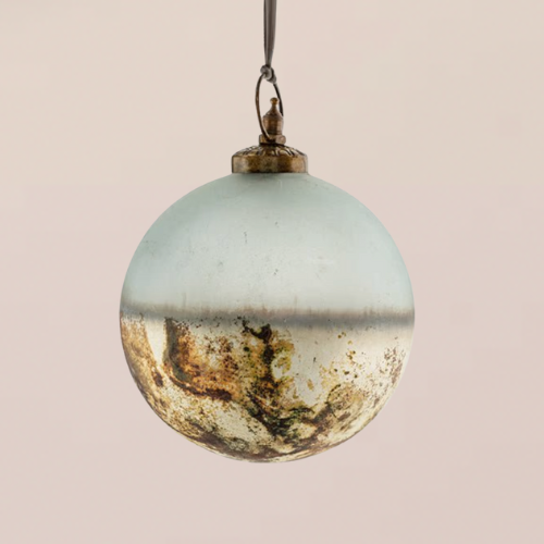 Two tone gold bauble