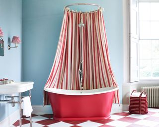 Shower curtain ideas with red bathtub and red and white curtain