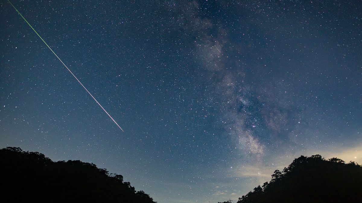 Quadrantid meteor shower 2024 The year's 1st meteor shower blazes ove