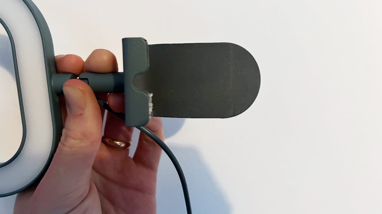 Ikea st&auml;nkregn ringlampa belysning laptop videokonferens