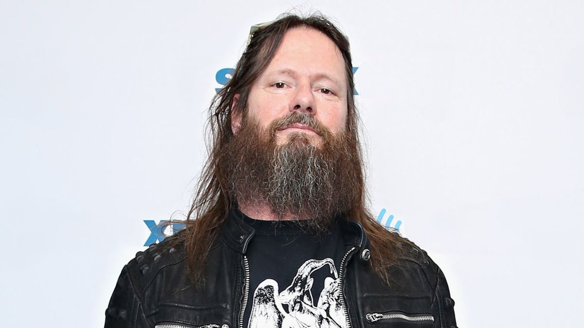 Gary Holt leaves Slayer tour - Machine Head ex Phil Demmel steps in | Louder