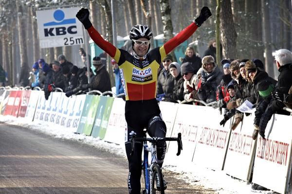 Wietse Bosmans (BKCP Powerplus) finally got the number of Lars van der Haar in Lille