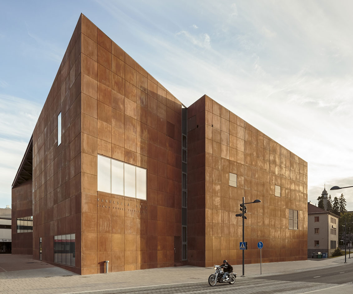 A view of a building outside