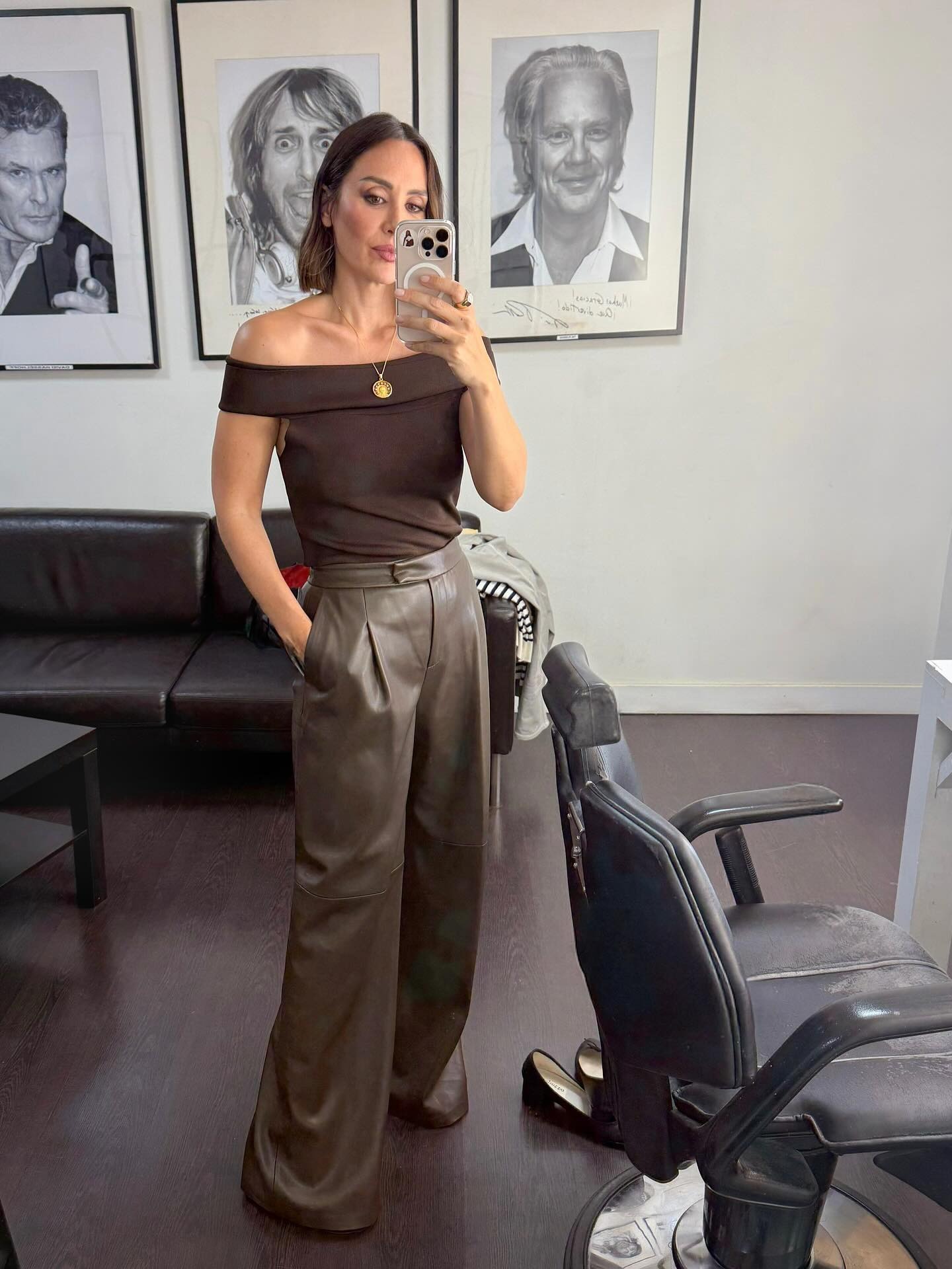 Spanish woman wearing fall trend.