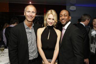 Schmooze Gallery December 10, 2012_6.jpg