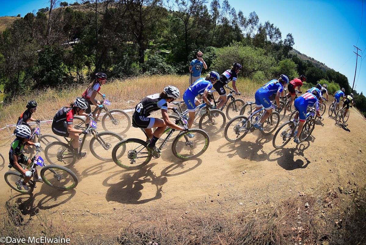The Elite Women were still together halfway through the race.
