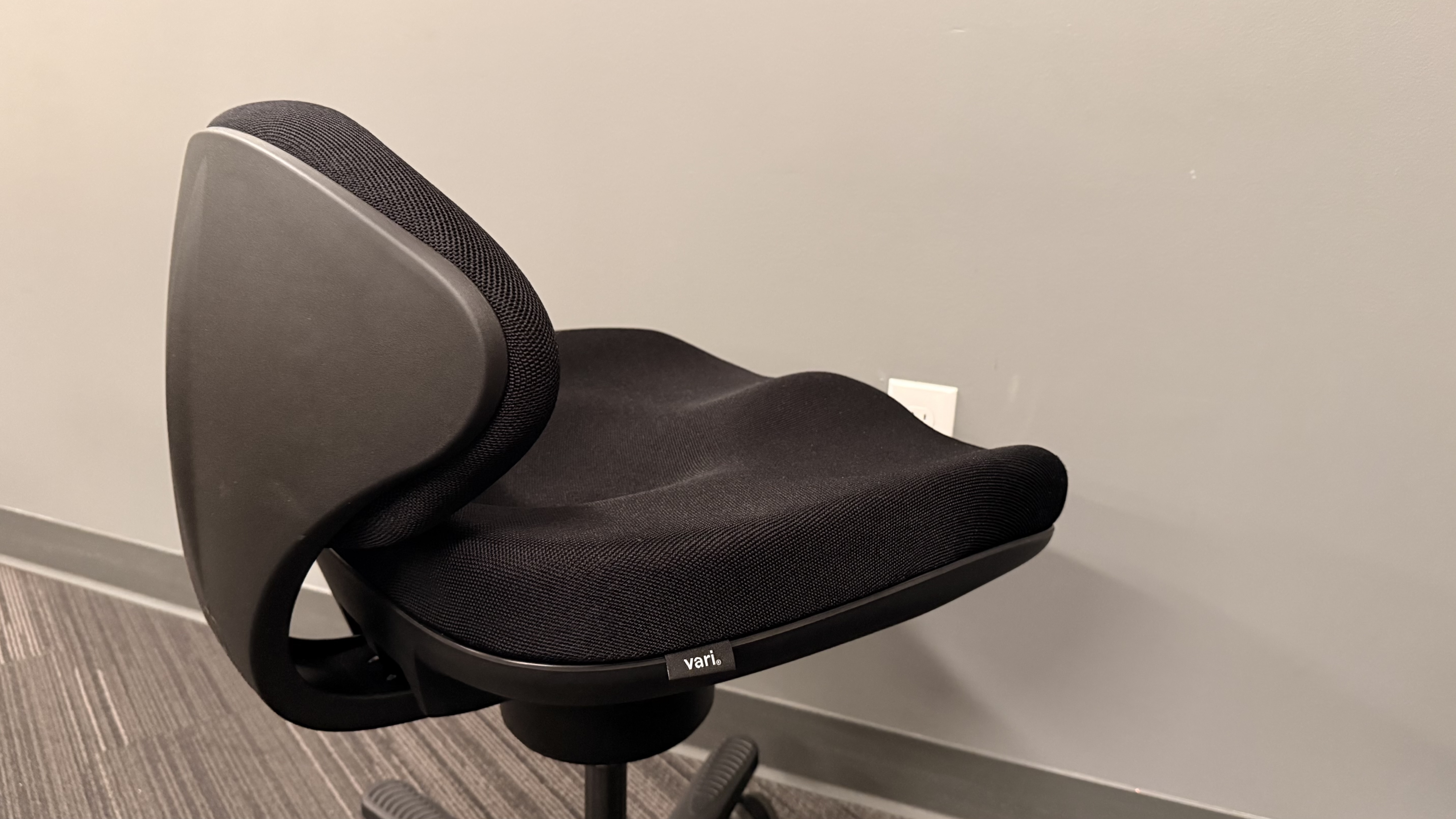 Vari | CoreChair