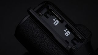Fujifilm X-T5 memory card slots