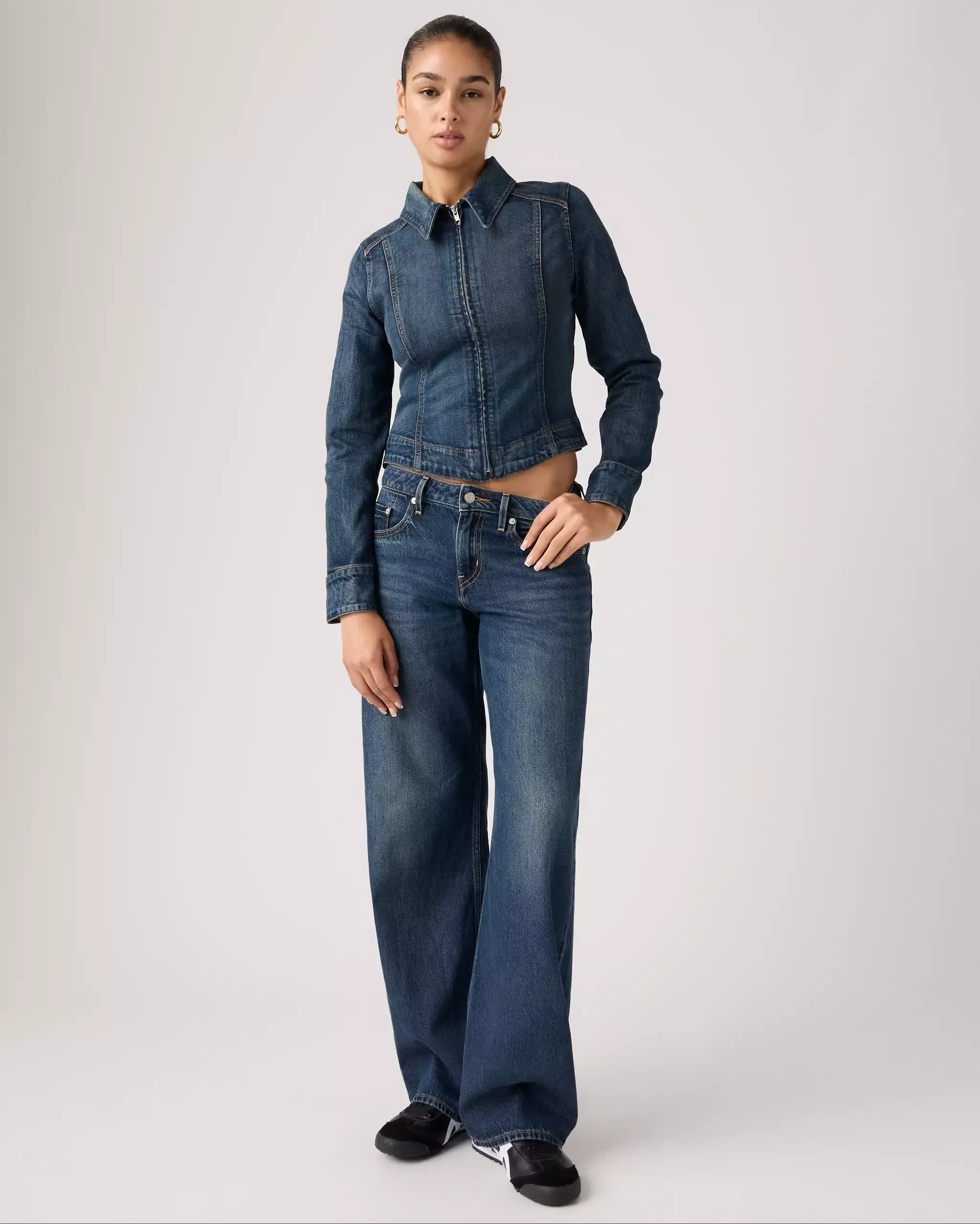 Levi&rsquo;s&reg; Low Loose Jeans