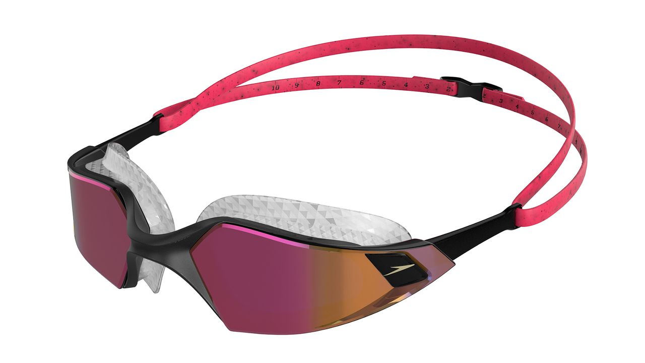 Best swimming goggles 2024 protect your eyes underwater T3