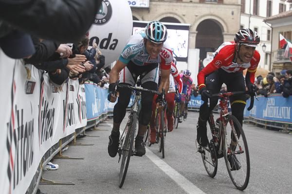 Philippe Gilbert (Omega Pharma - Lotto) and Rafael Machado (Radio Shack)