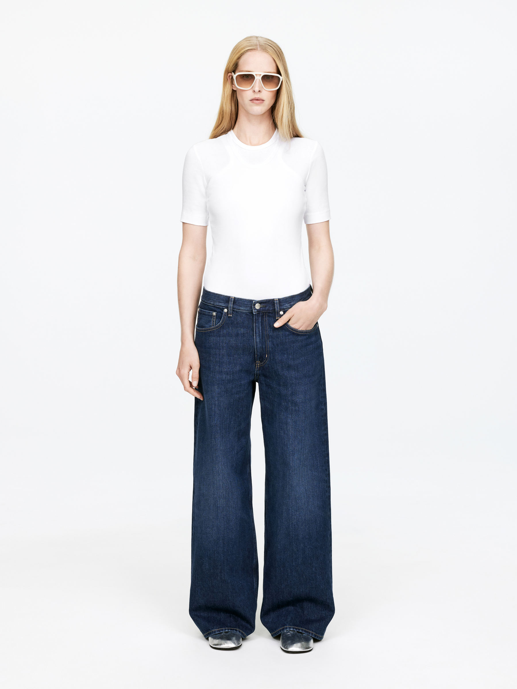 Cloud Loose Wide Jeans 
 Mid Blue 
 Women 
 Arket Gb