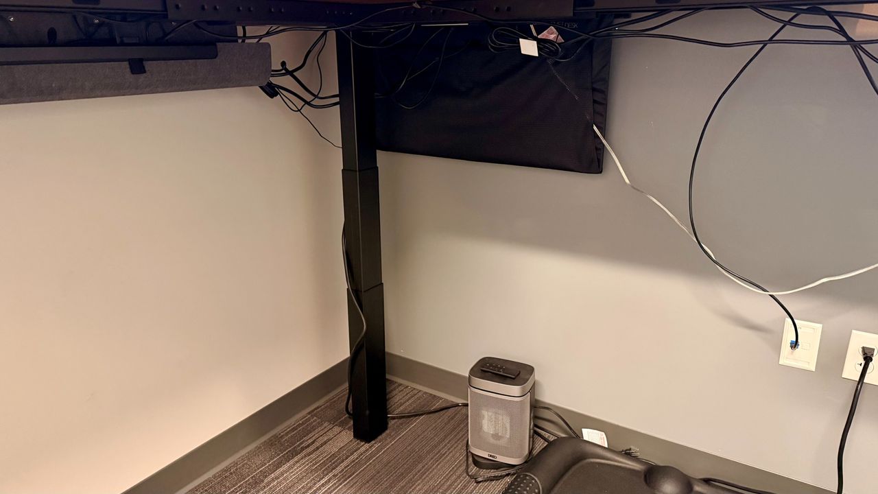 Uplift | V3 L-Shaped Standing Desk