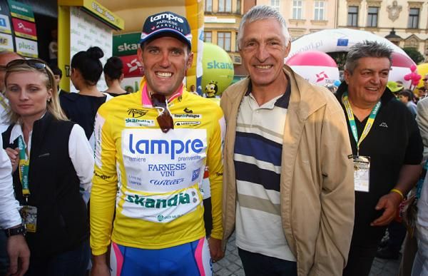 Race leader Mirco Lorenzetto (Lampre - Farnese Vini) with Francesco Moser.