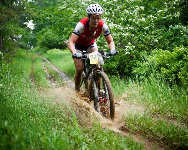 Rachel Mirvish (Mirvishracing.com) takes an axle dip.