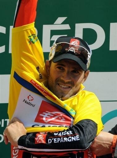 Alejandro Valverde (Caisse d'Epargne) takes the overall lead after his winning time trial.