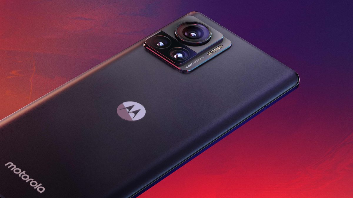 Motorola unveils when Android 13 will begin rolling out to these phones