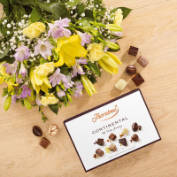 Next-Day Bouquet + Chocolate: £40 @ Thornton's