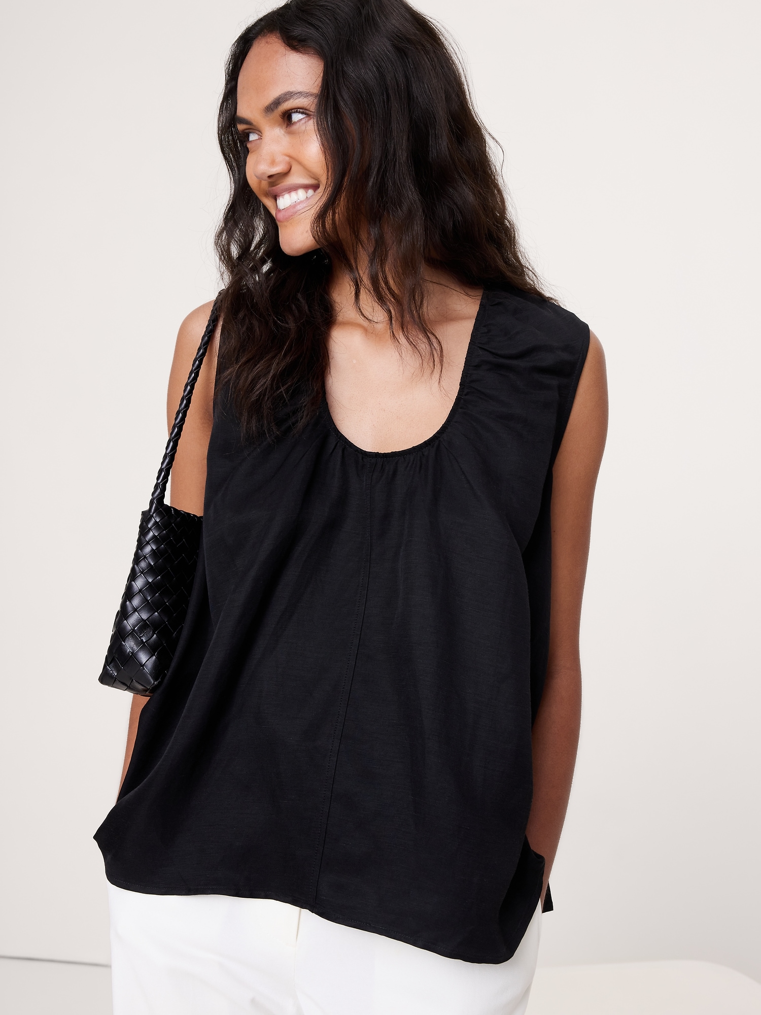Viscose-Linen Scoop-Neck Tank
