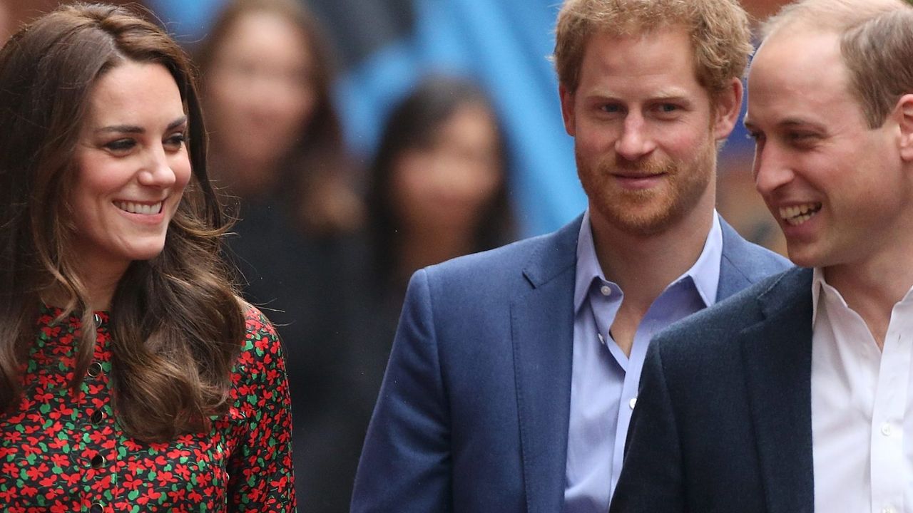 LONDON, ENGLAND - DECEMBER 19: Catherine, Duchess of Cambridge, Prince William, Duke of Cambridge and Prince Harry attends a Christmas party for volunteers at The Mix youth service on December 19, 2016 in London, England. The Mix youth service works with Their Royal Highnesses&#039; Heads Together Campaign.