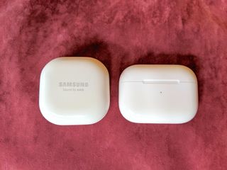 AirPods Pro vs Samsung Galaxy Buds Live