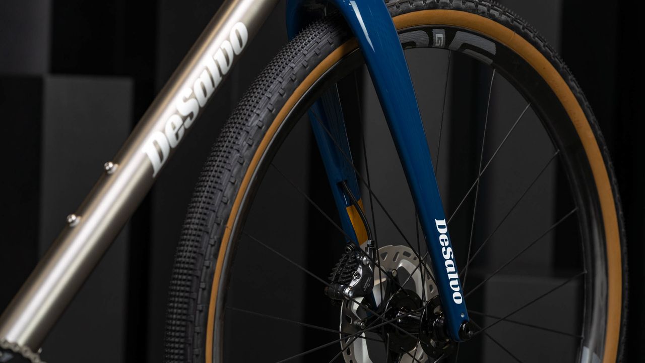 Enve Builders Roundup 2022 - Desalvo Titanium Gravel Bike