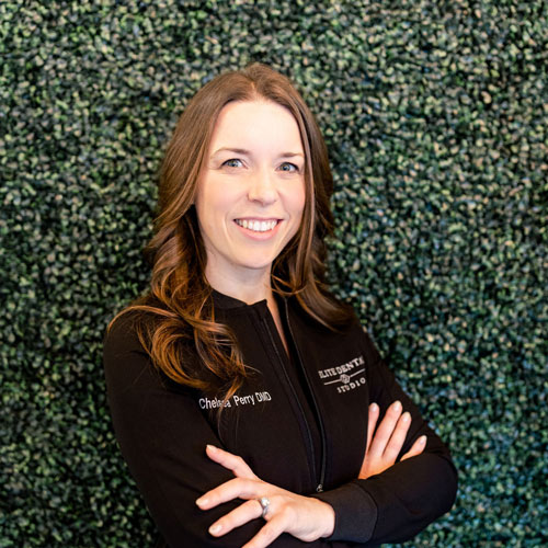 Dr. Chelsea Perry headshot