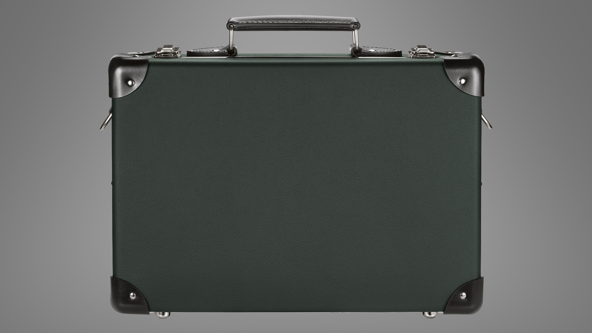 The suitcase for the Leica Q2 007 edition camera